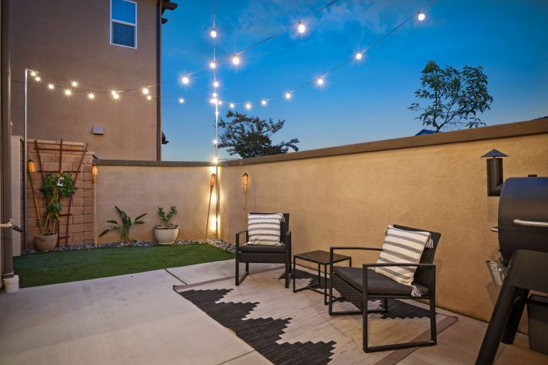 08 - Patio (twilight)