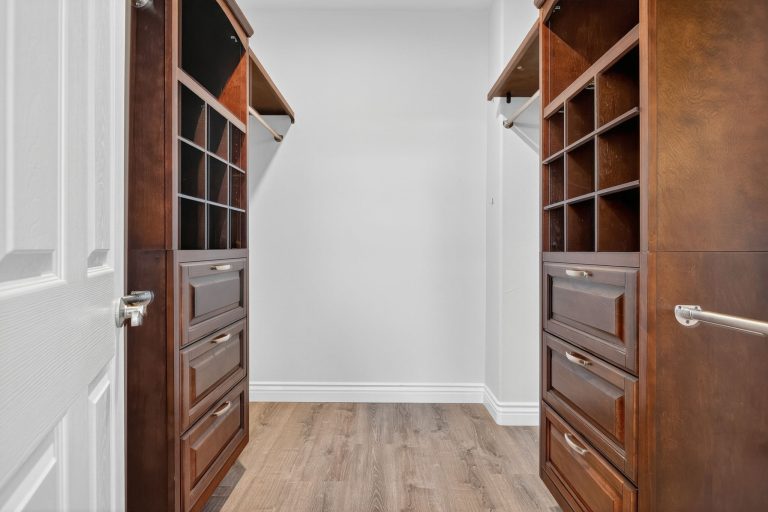 16 - Primary Bathroom