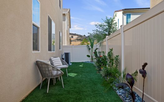 1991 Pomegranate Street
